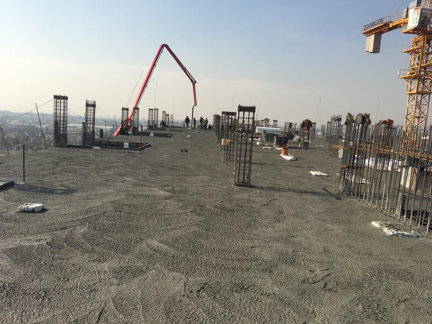 بتن ریزی سقف طبقه ۷ مسکونی بلوک ۲۲